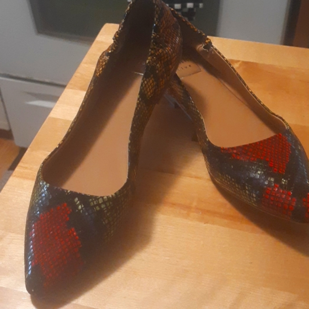 Kaari blue flats